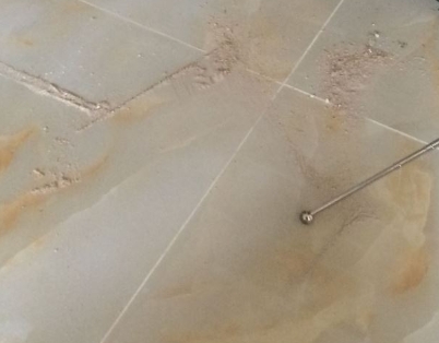 景德镇瓷砖空鼓维修公司分享粘合剂选择不当在瓷砖铺贴过程中可能导致以下问题